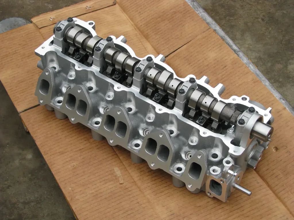 Mazda WL cylinder head assembly