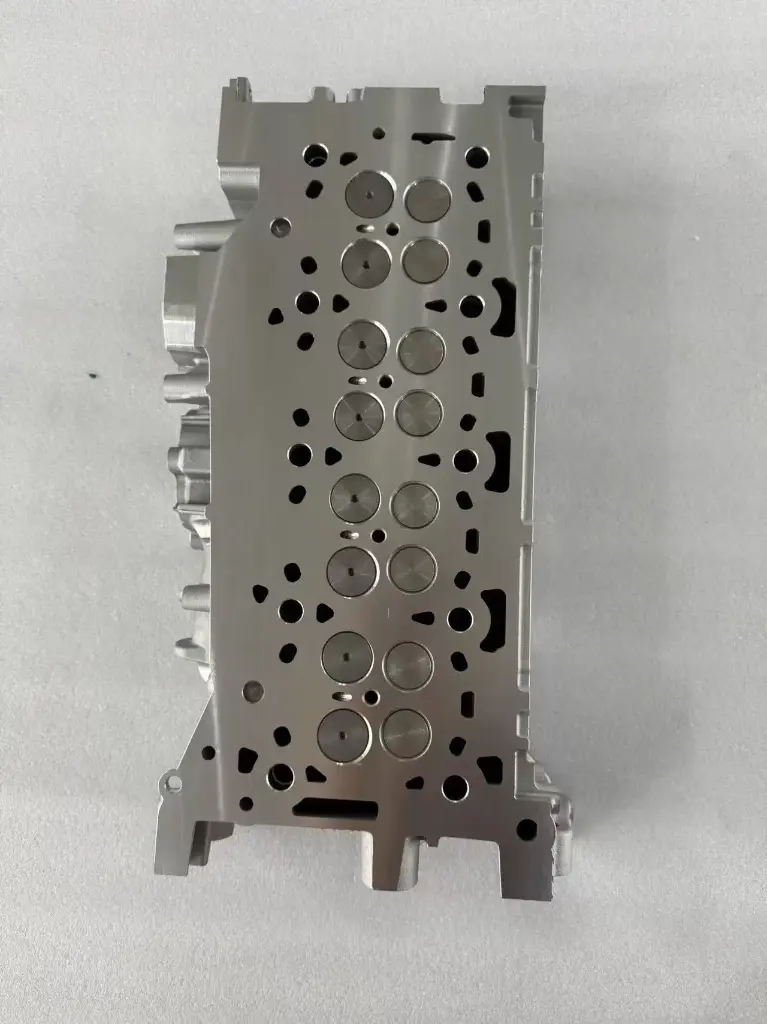 Nissan YN2S cylinder head assembly SEMI